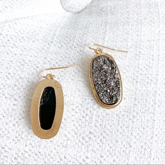 High shine metallic raw stone earring - Blue - Picture 5 of 8